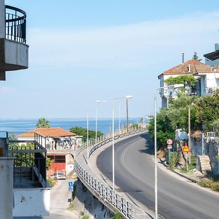 La Dns Apartment Kavala Exteriör bild