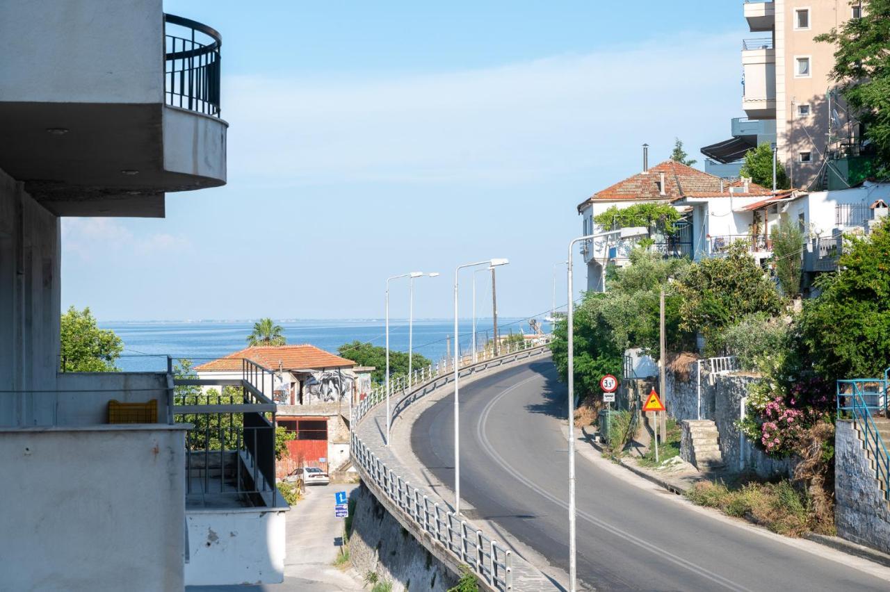 La Dns Apartment Kavala Exteriör bild